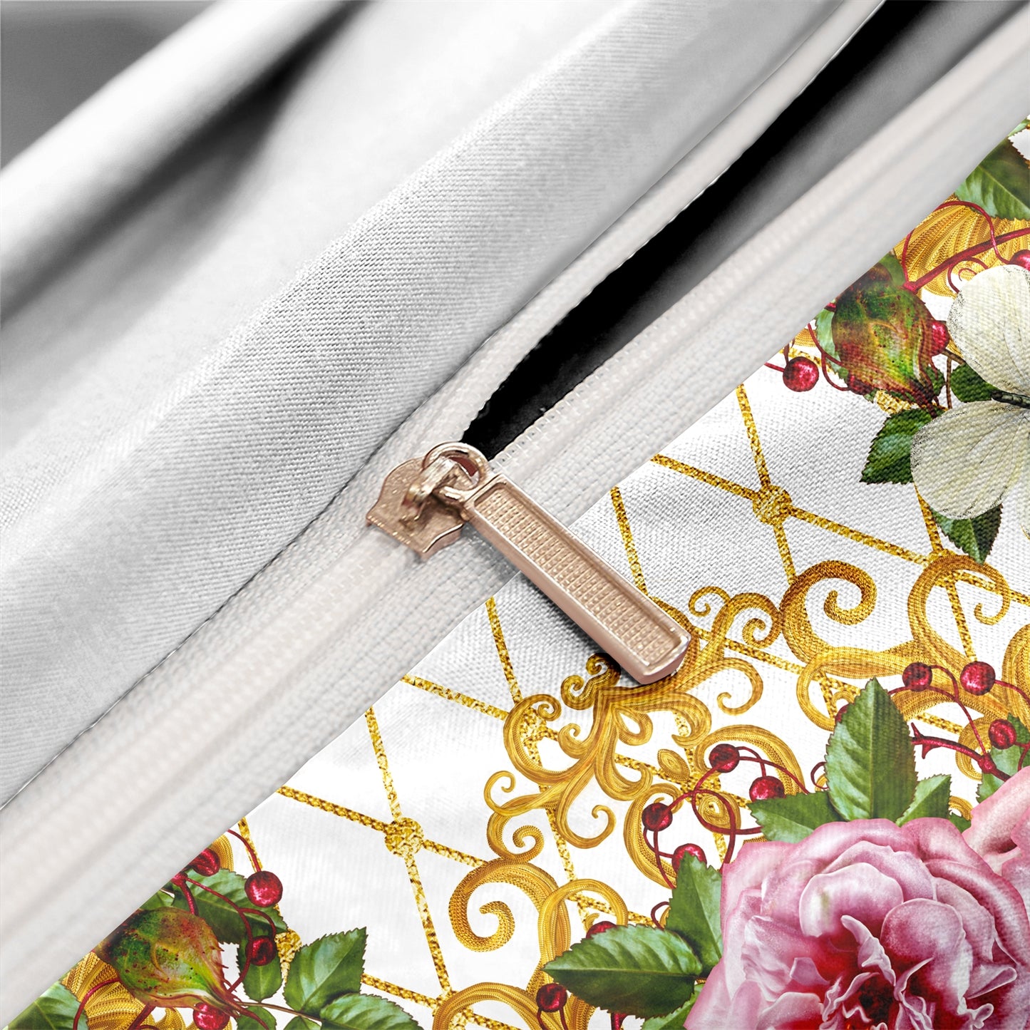 3Pcs Luxury Pink Rose Quilt Cover Set – Elegant Floral Baroque Bedding with Pillowcases
